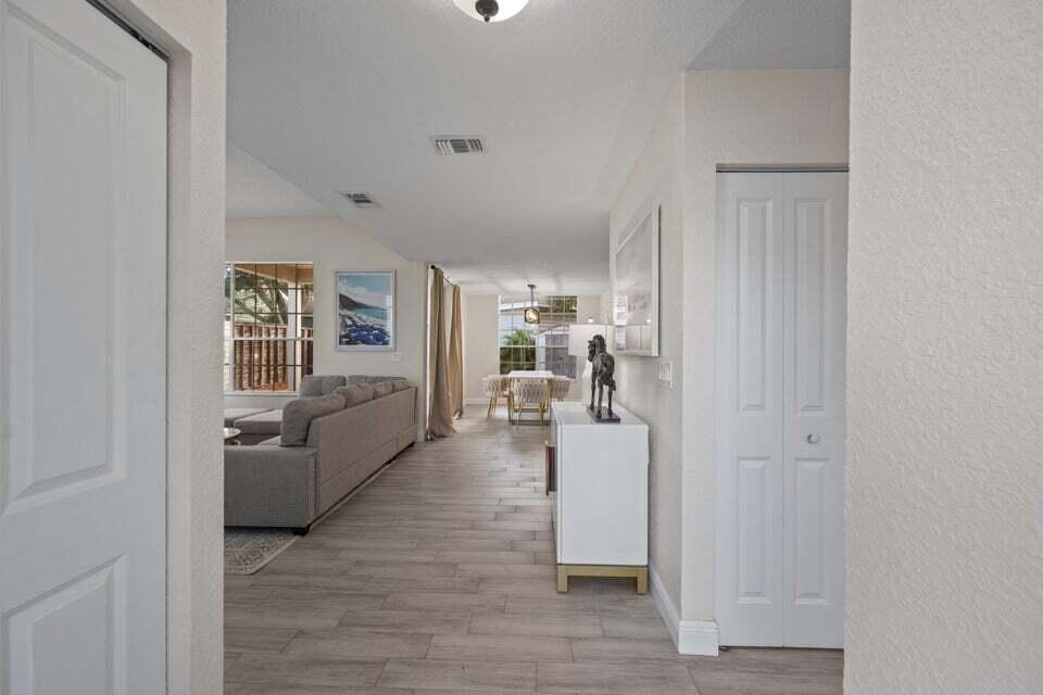 1050 Aviary Road
