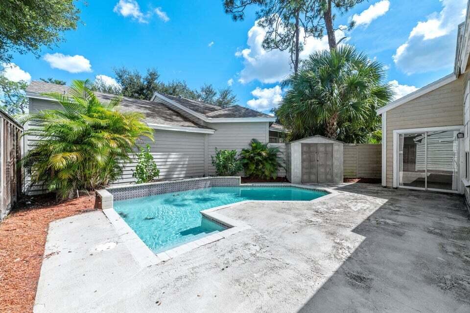 1050 Aviary Road