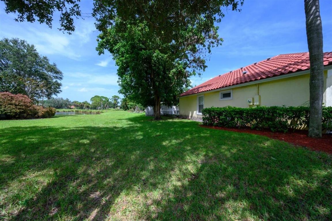 2606 Bedford Mews Drive