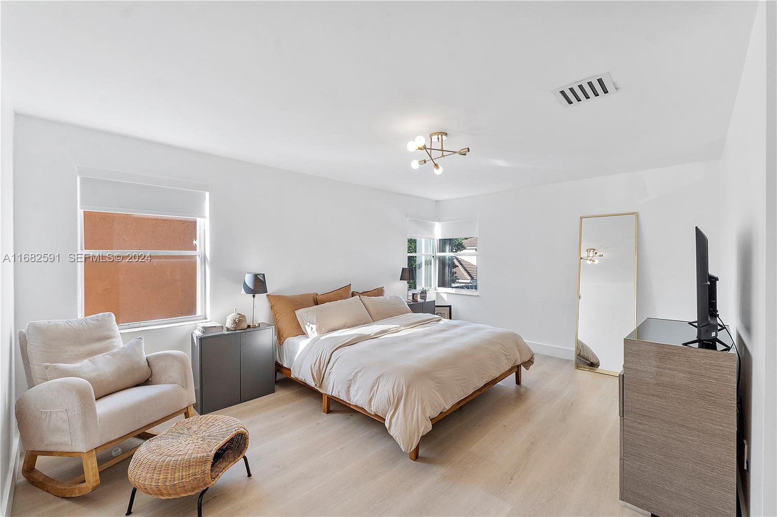 126 NW 152nd Avenue