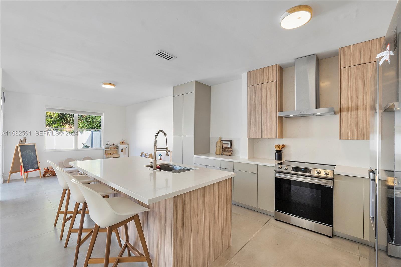 126 NW 152nd Avenue