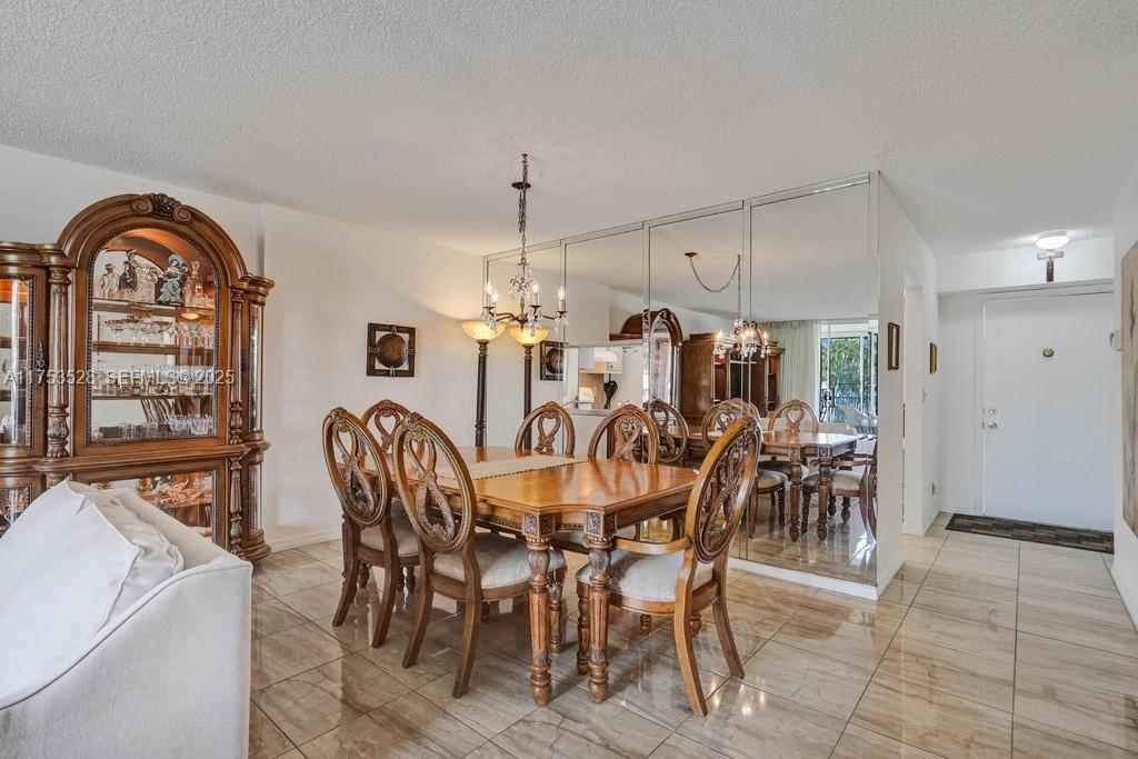 205 SE 11th Terrace 203