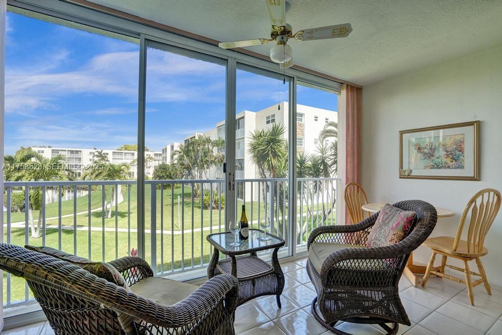 205 SE 11th Terrace 203