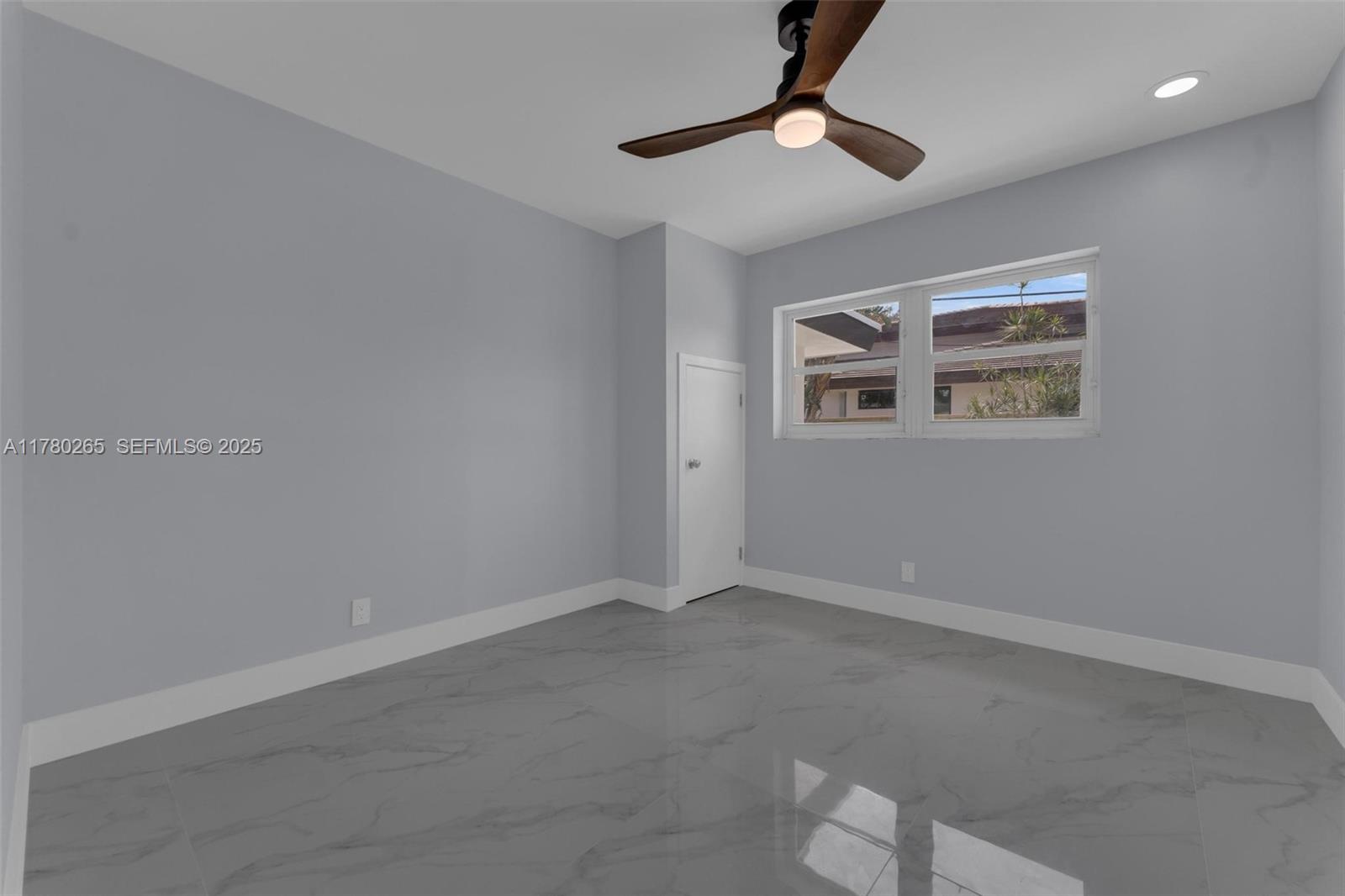 2272 NE 31st Street
