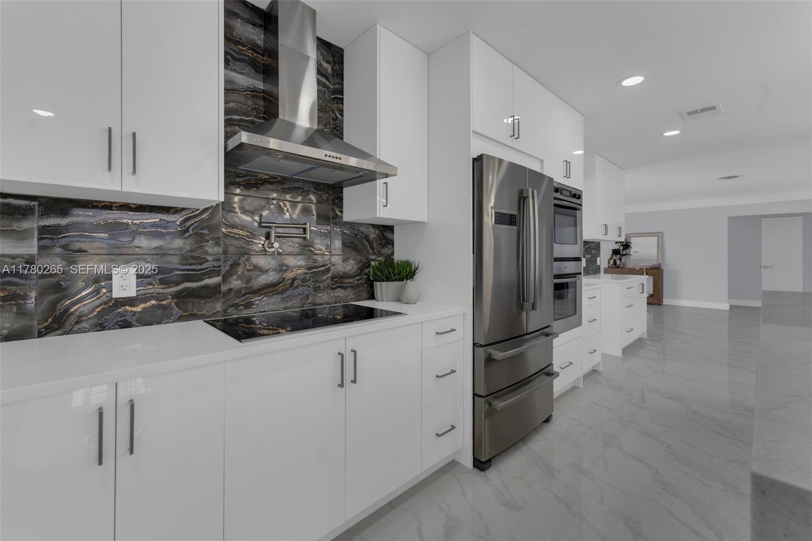 2272 NE 31st Street