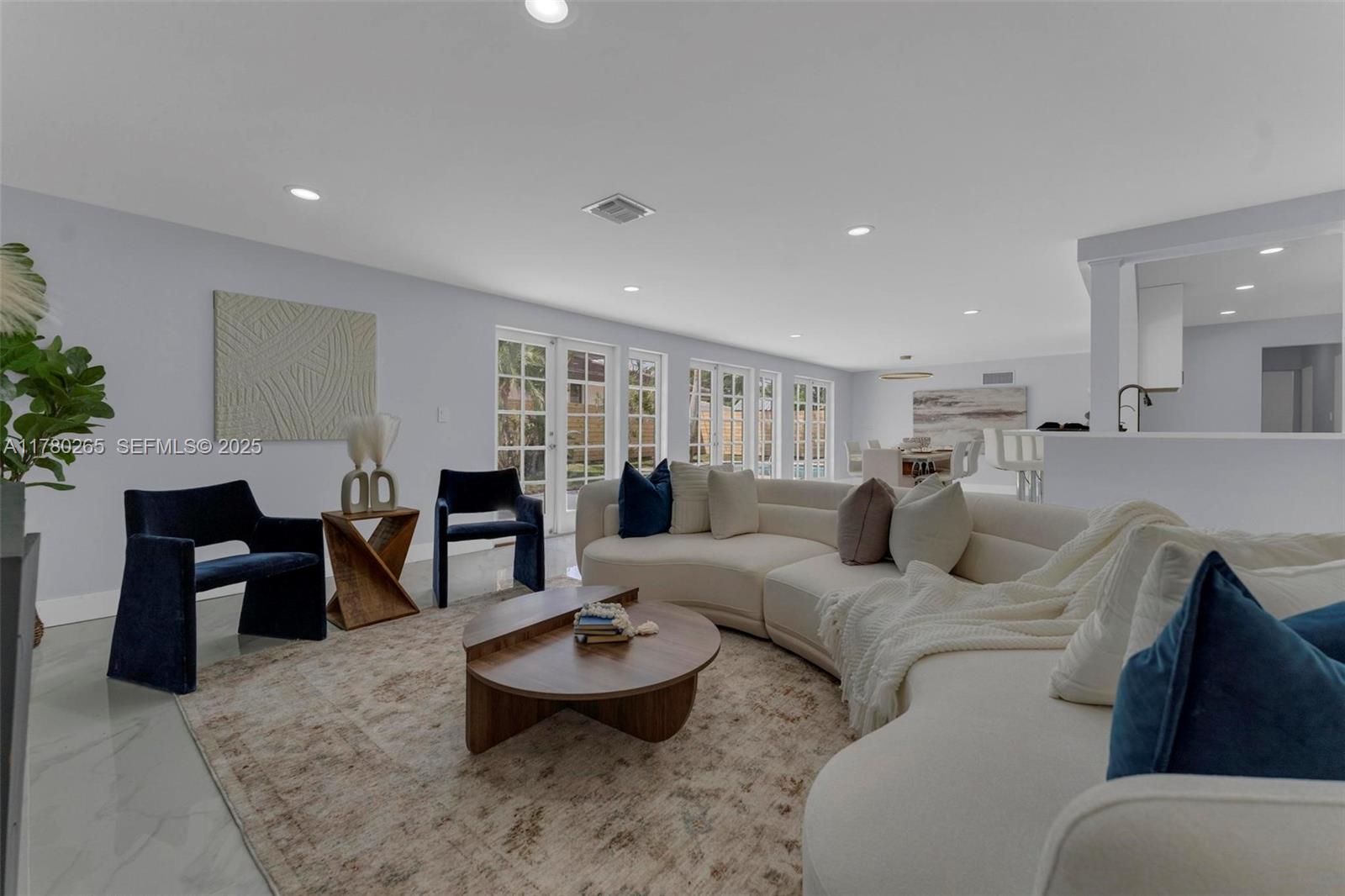 2272 NE 31st Street