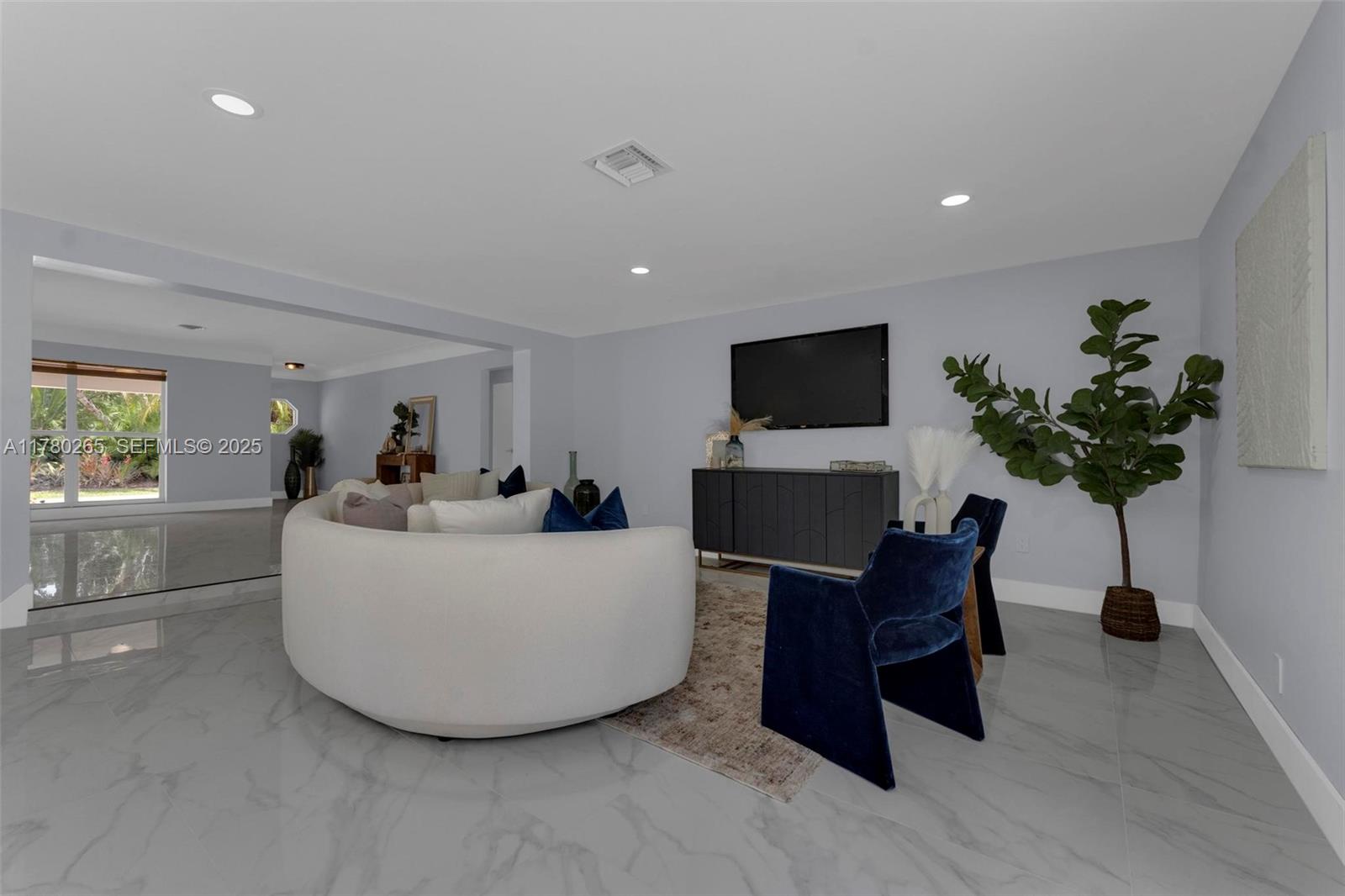 2272 NE 31st Street