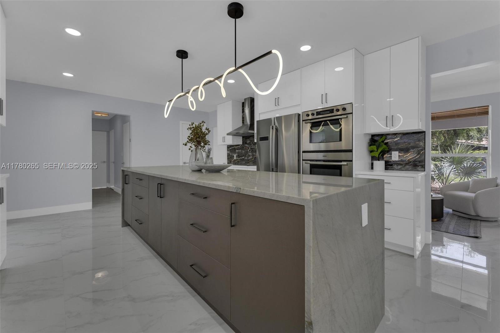 2272 NE 31st Street