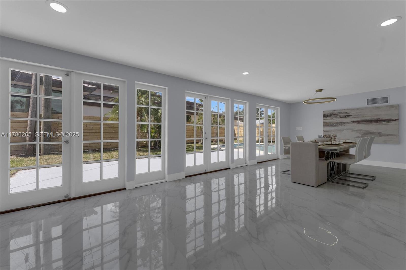 2272 NE 31st Street