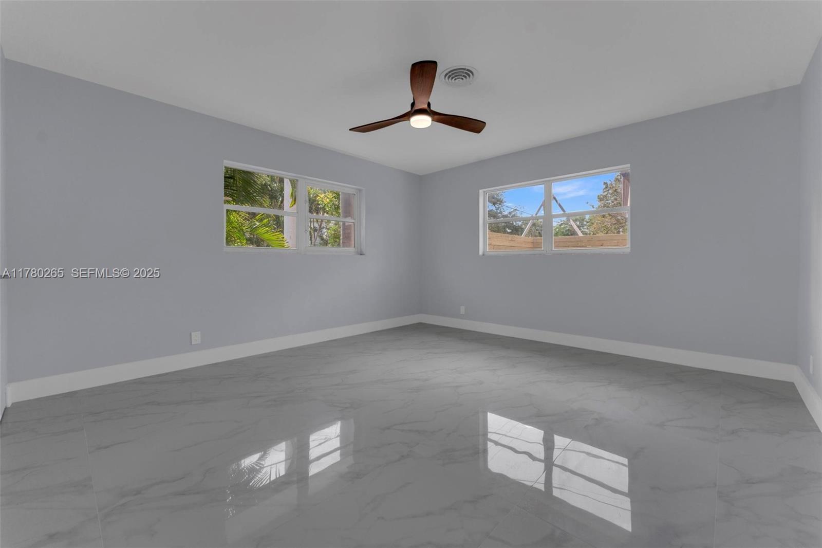 2272 NE 31st Street