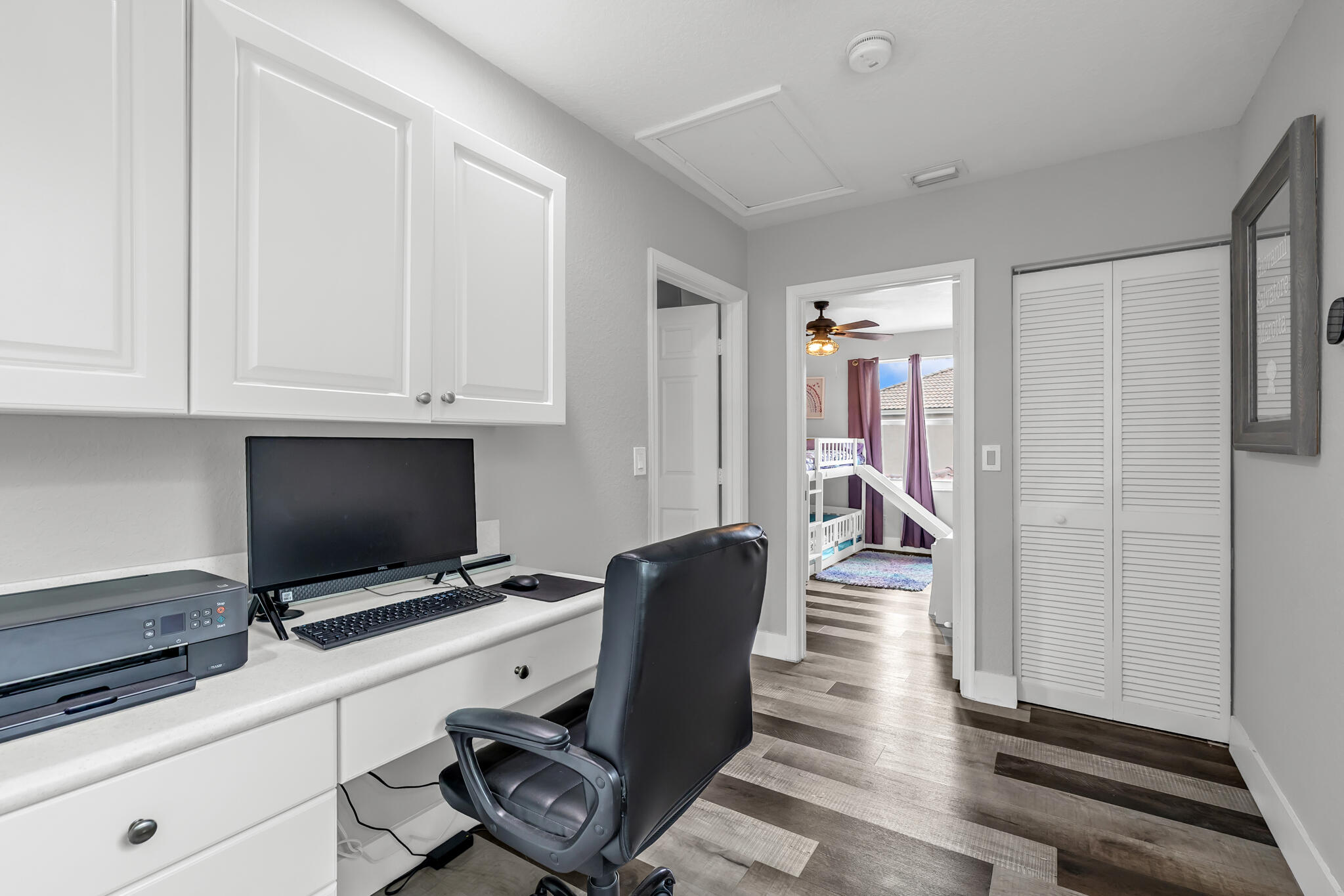 4907 Pelican Manor