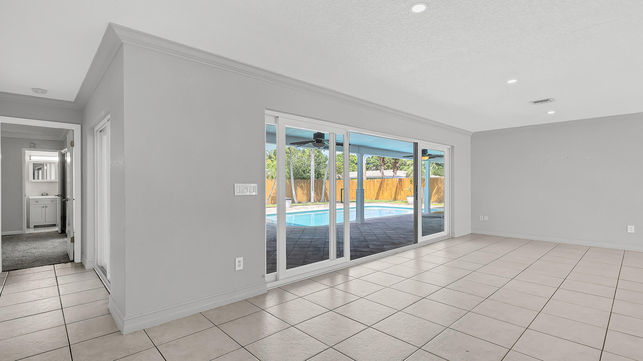 2241 NE 33rd Street