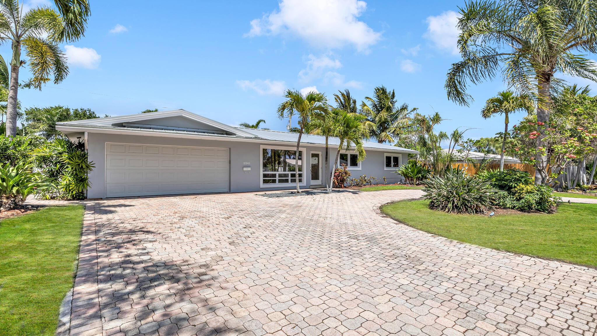 2241 NE 33rd Street