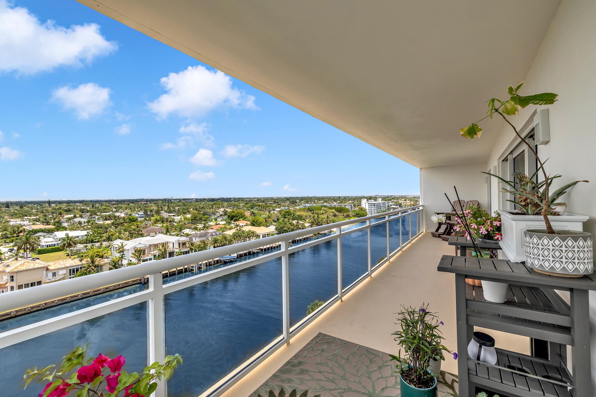 1160 Hillsboro Mile