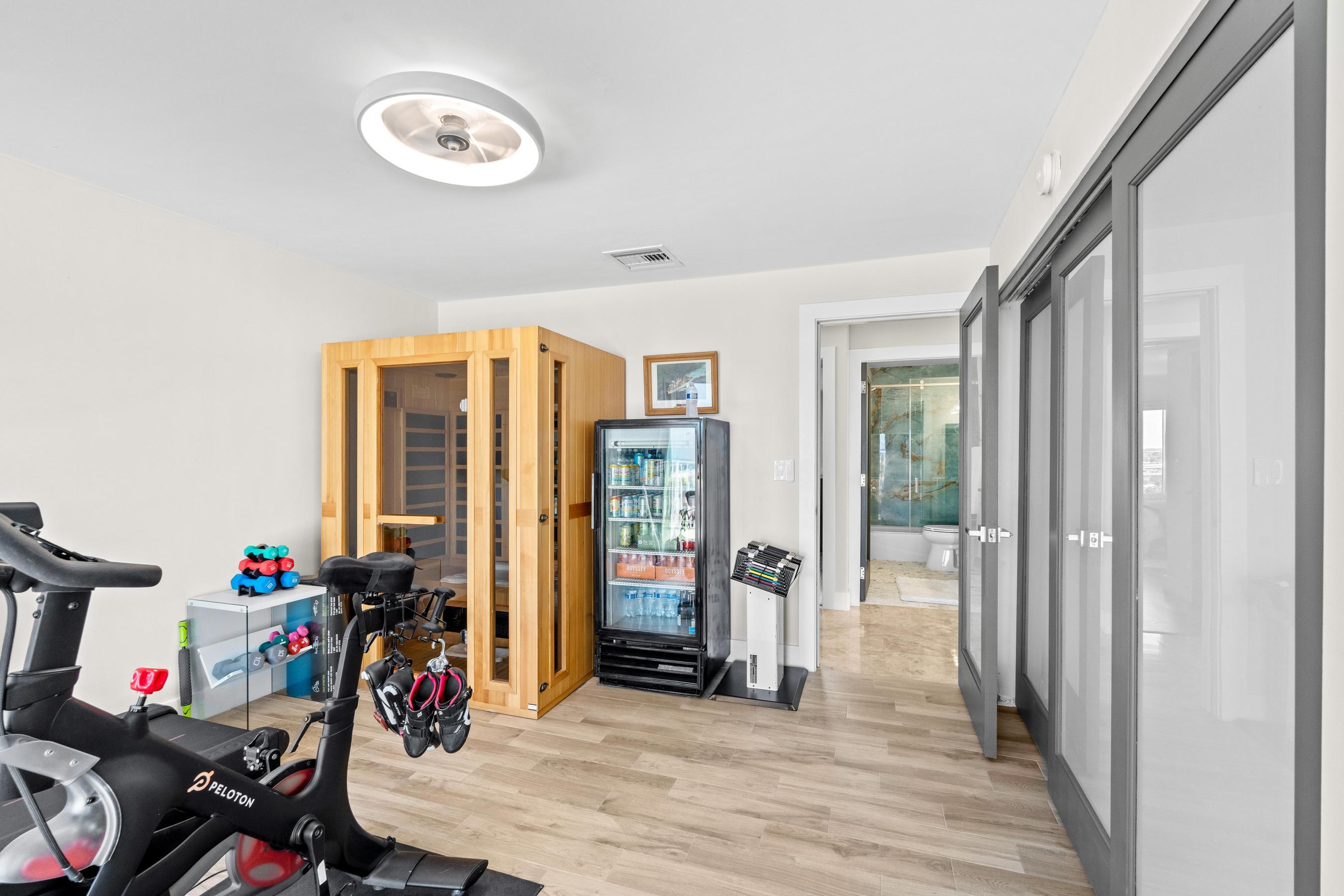 1160 Hillsboro Mile
