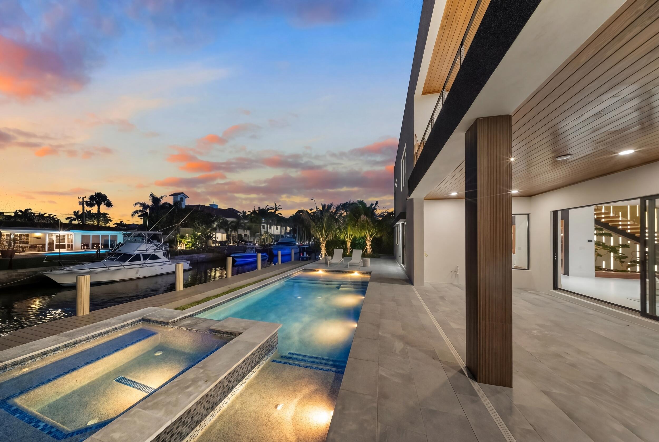 2360 NE 49th Street