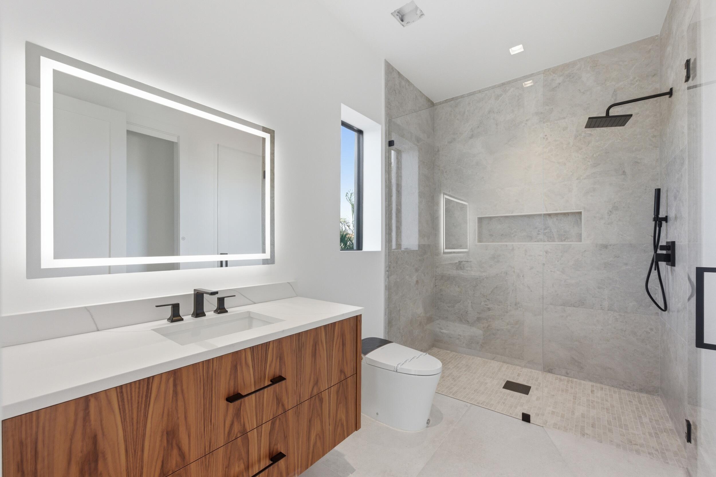 2360 NE 49th Street