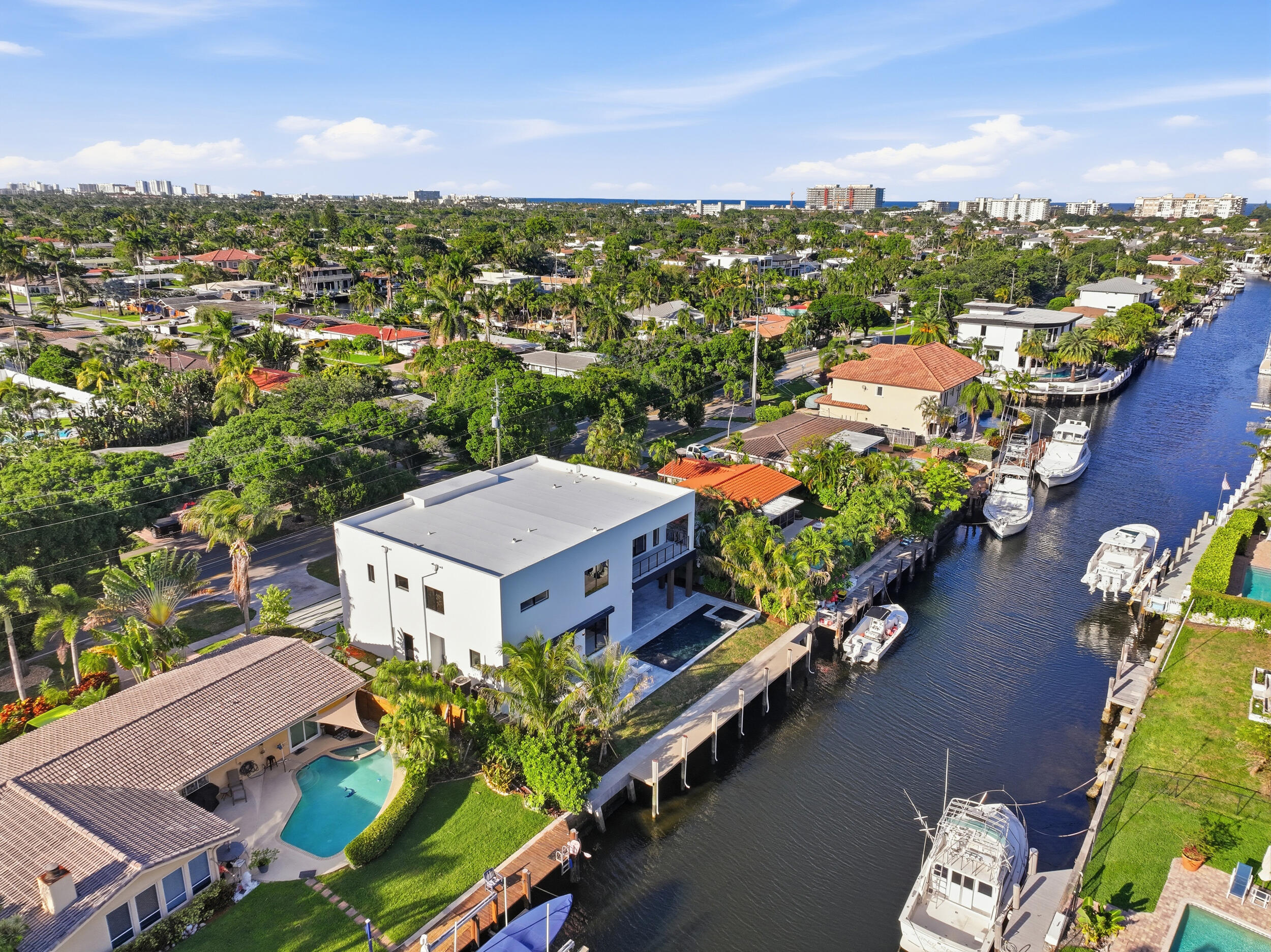 2360 NE 49th Street
