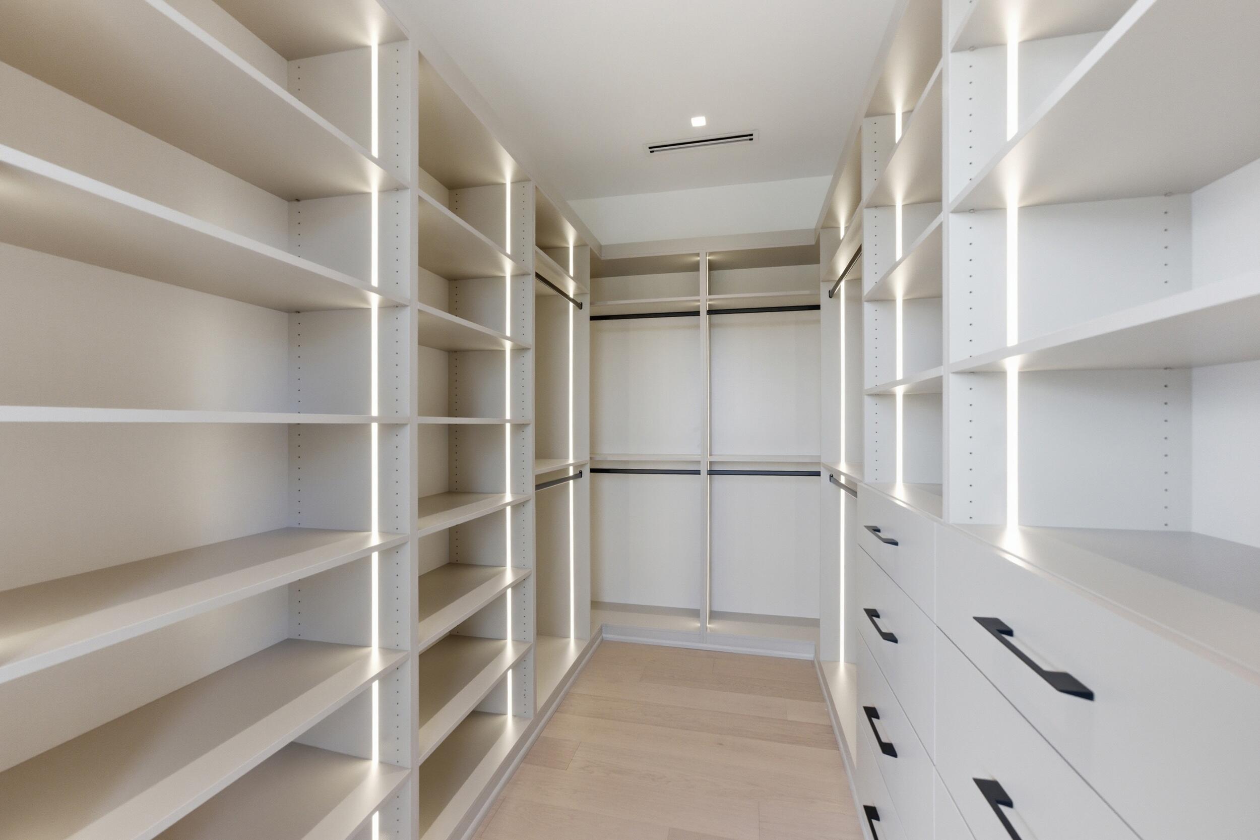 2360 NE 49th Street