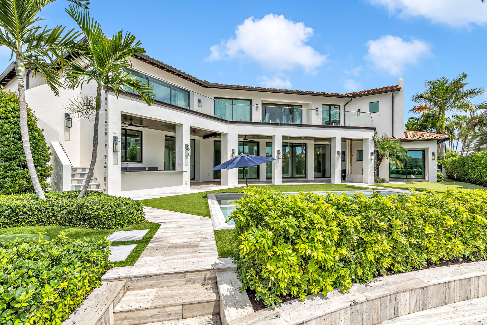 2300 NE 34th Court
