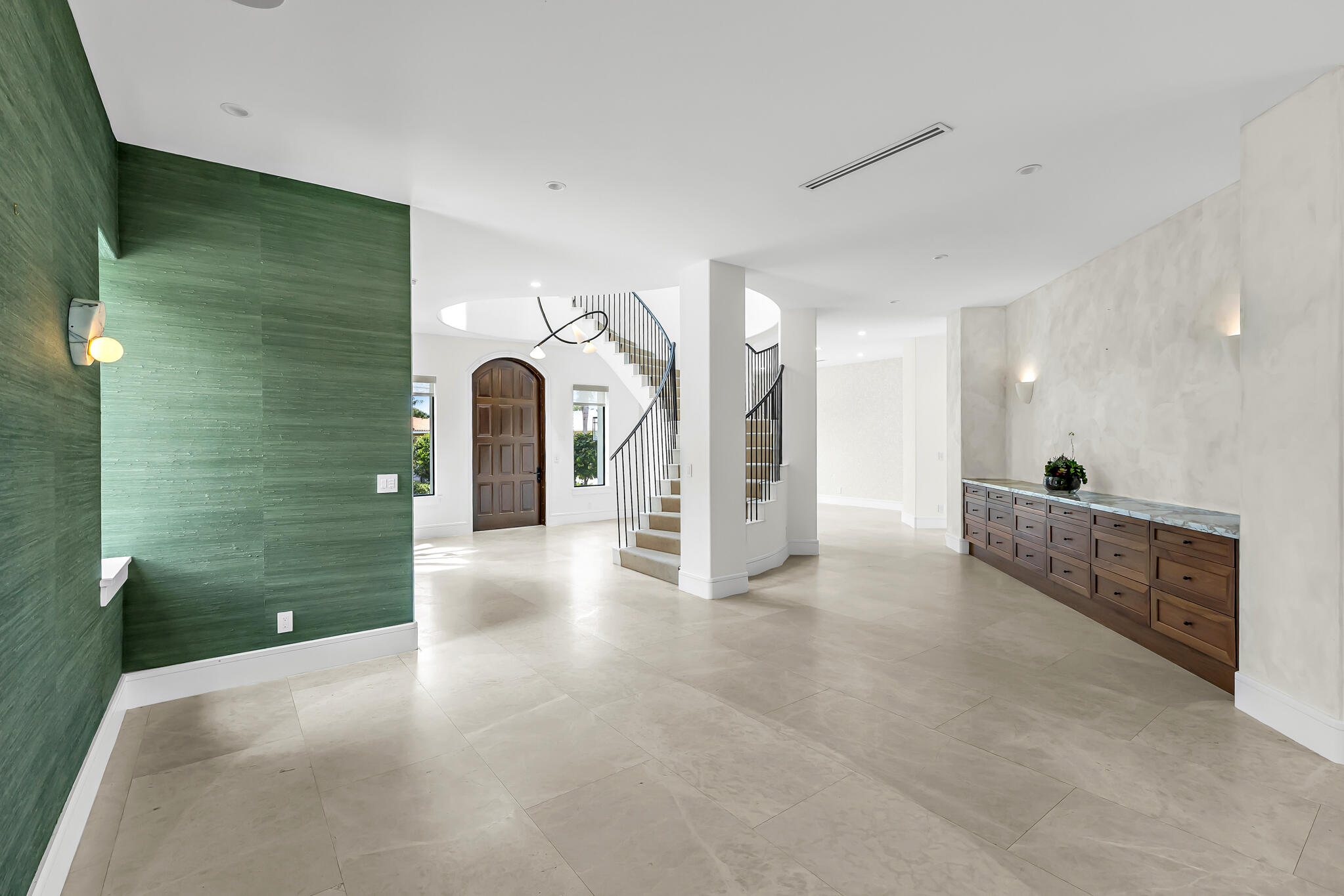 2300 NE 34th Court