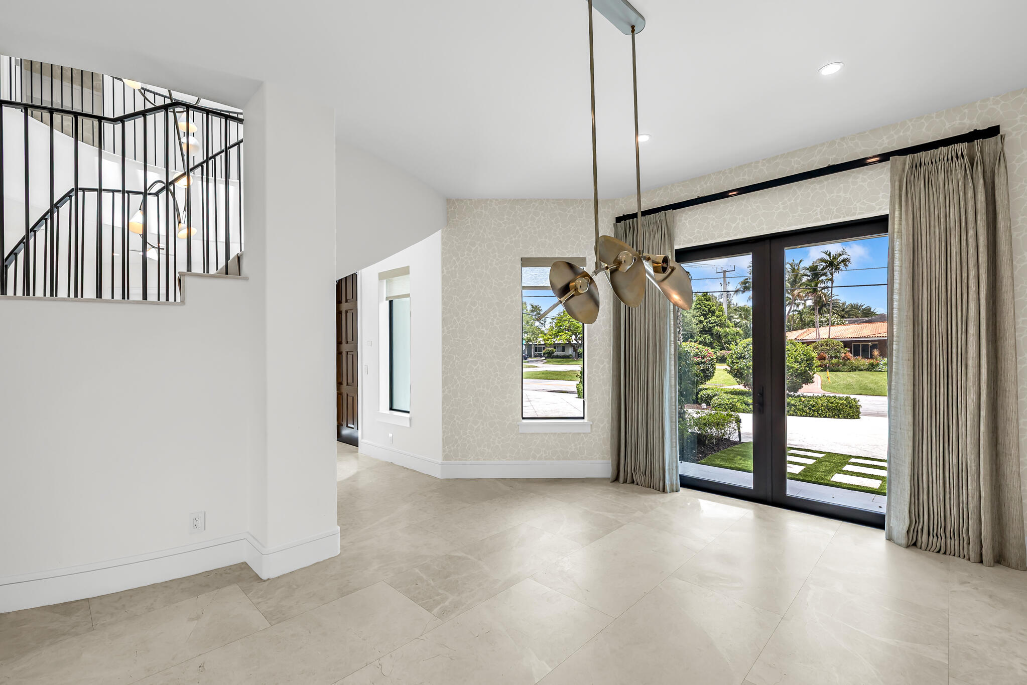 2300 NE 34th Court