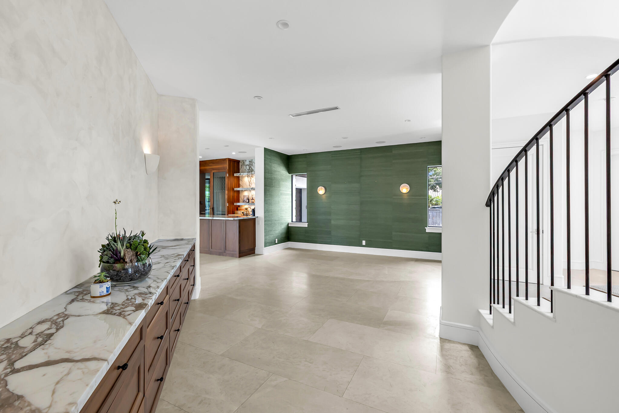 2300 NE 34th Court