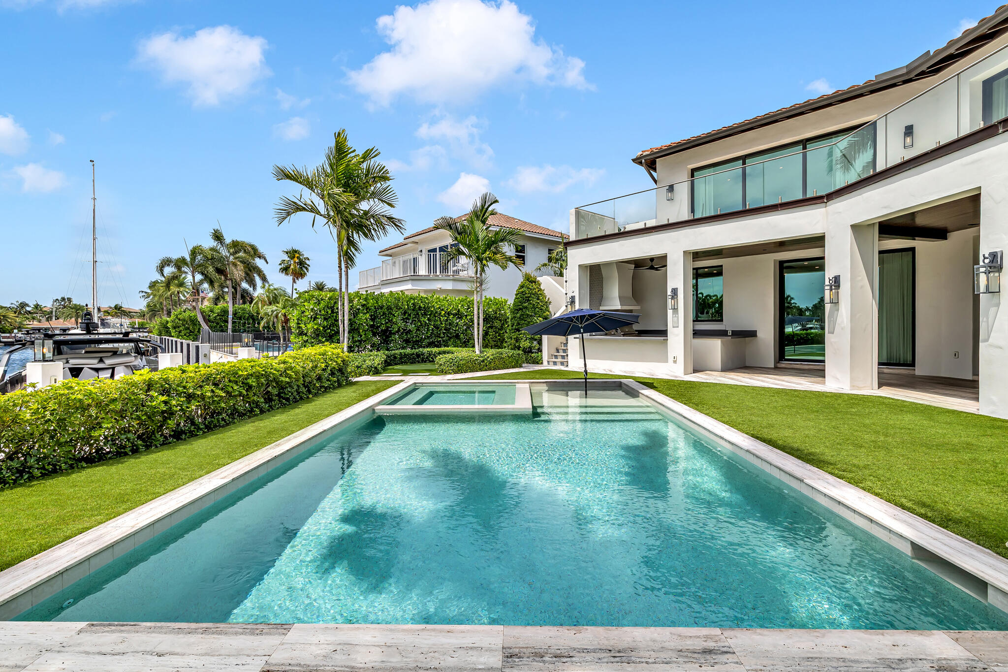 2300 NE 34th Court