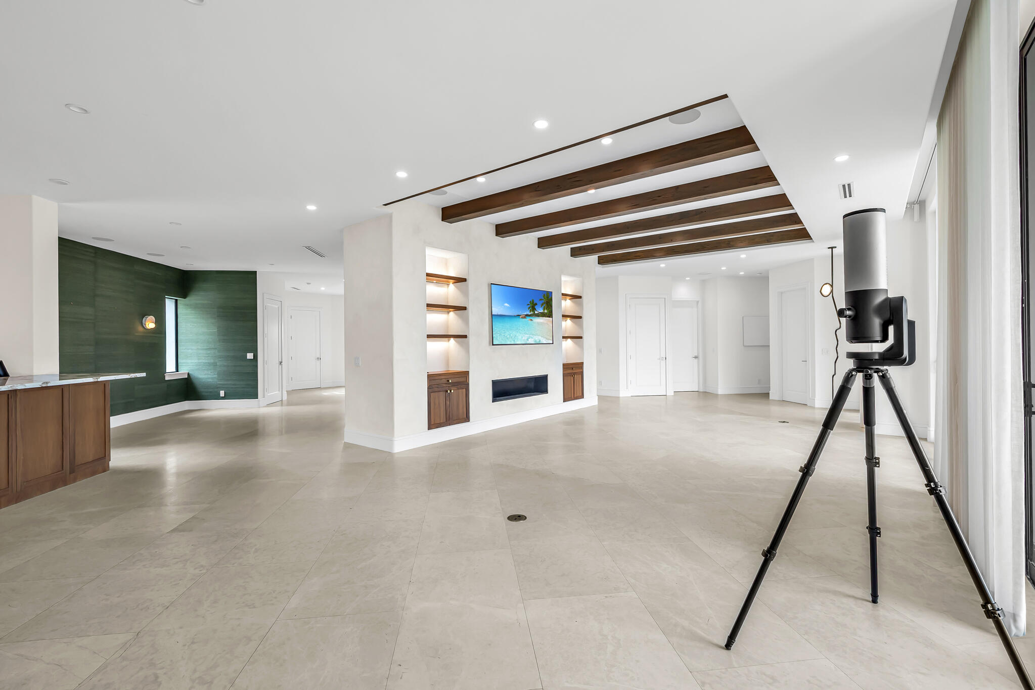 2300 NE 34th Court