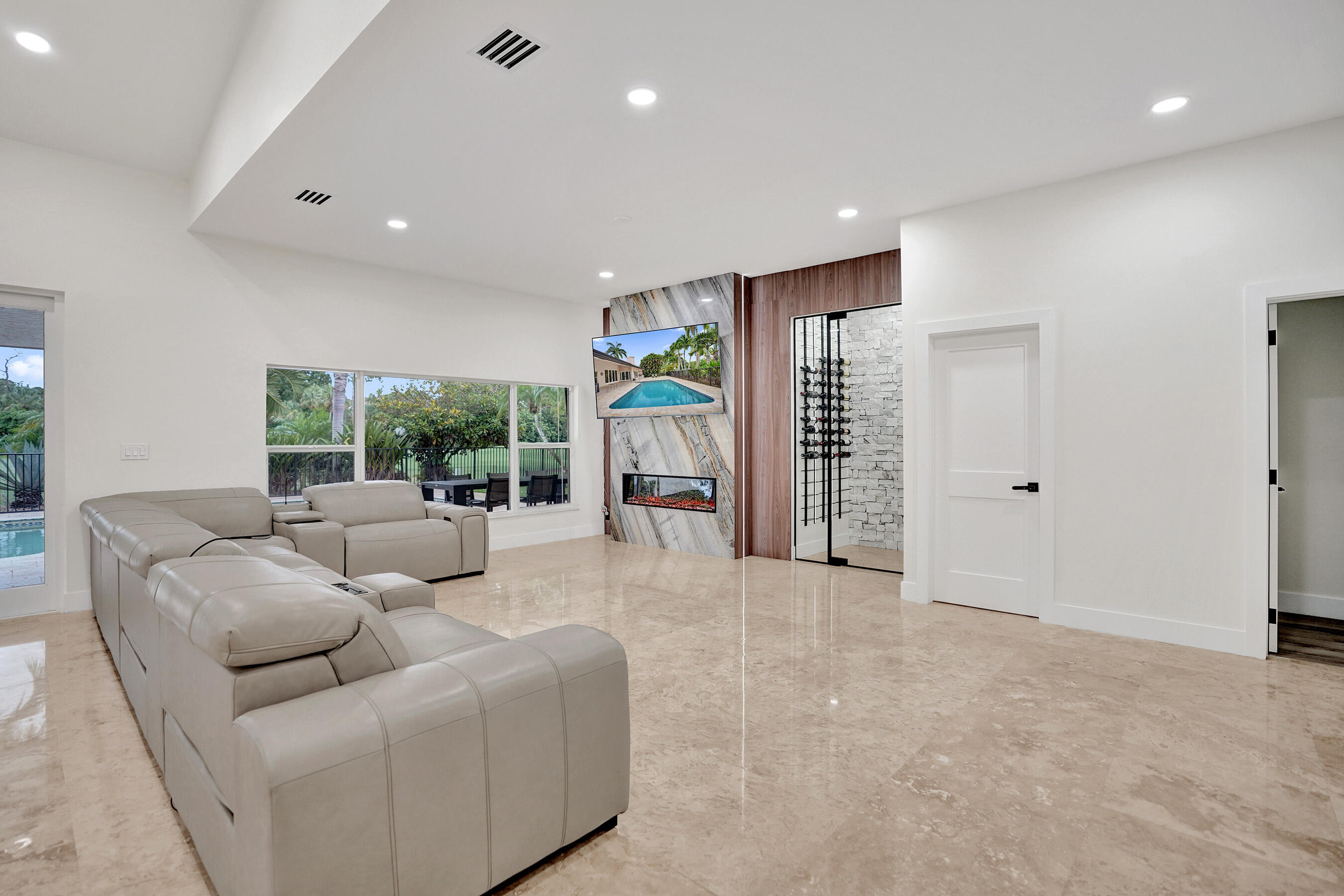 10630 Boca Woods Lane