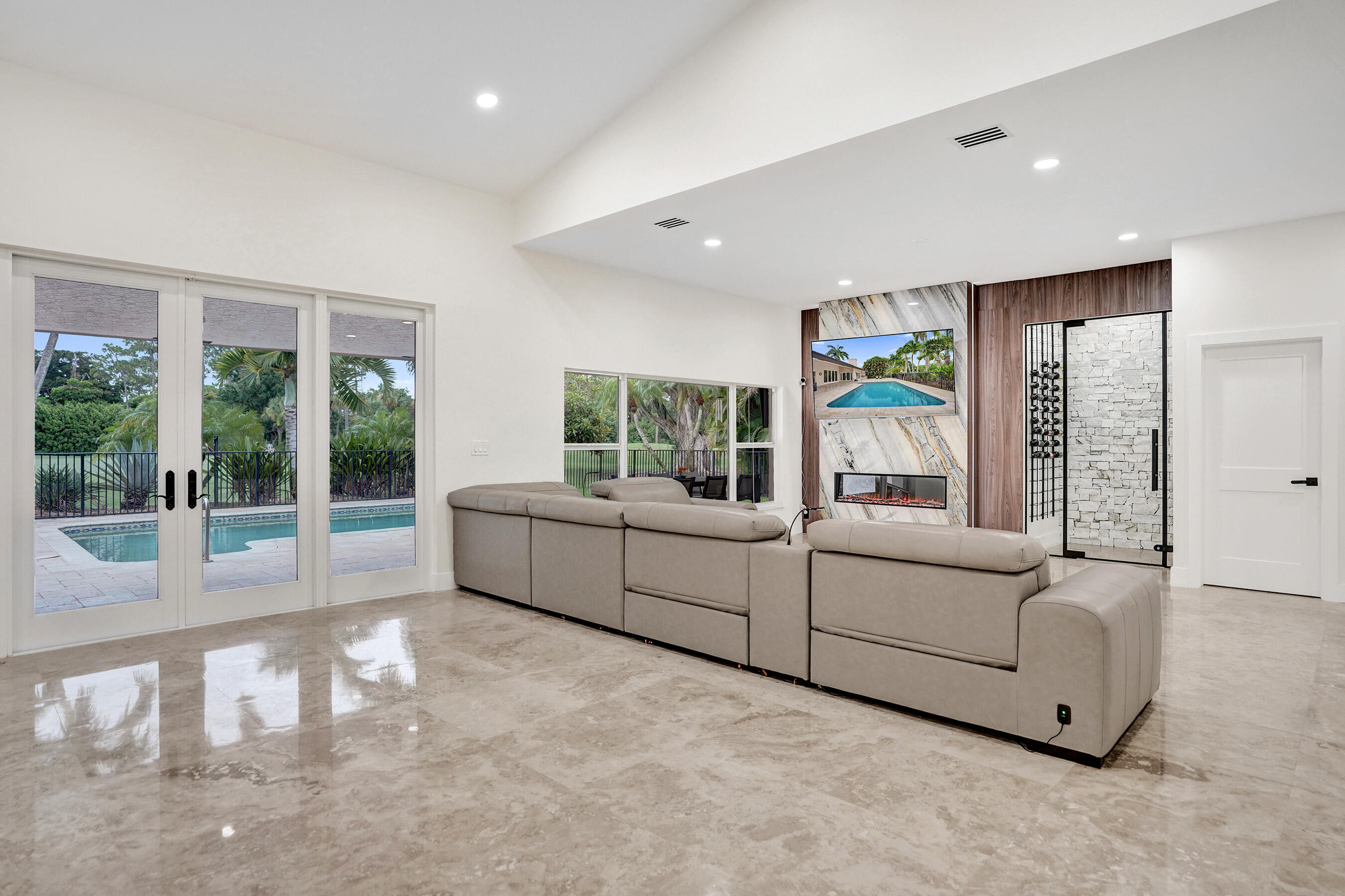 10630 Boca Woods Lane