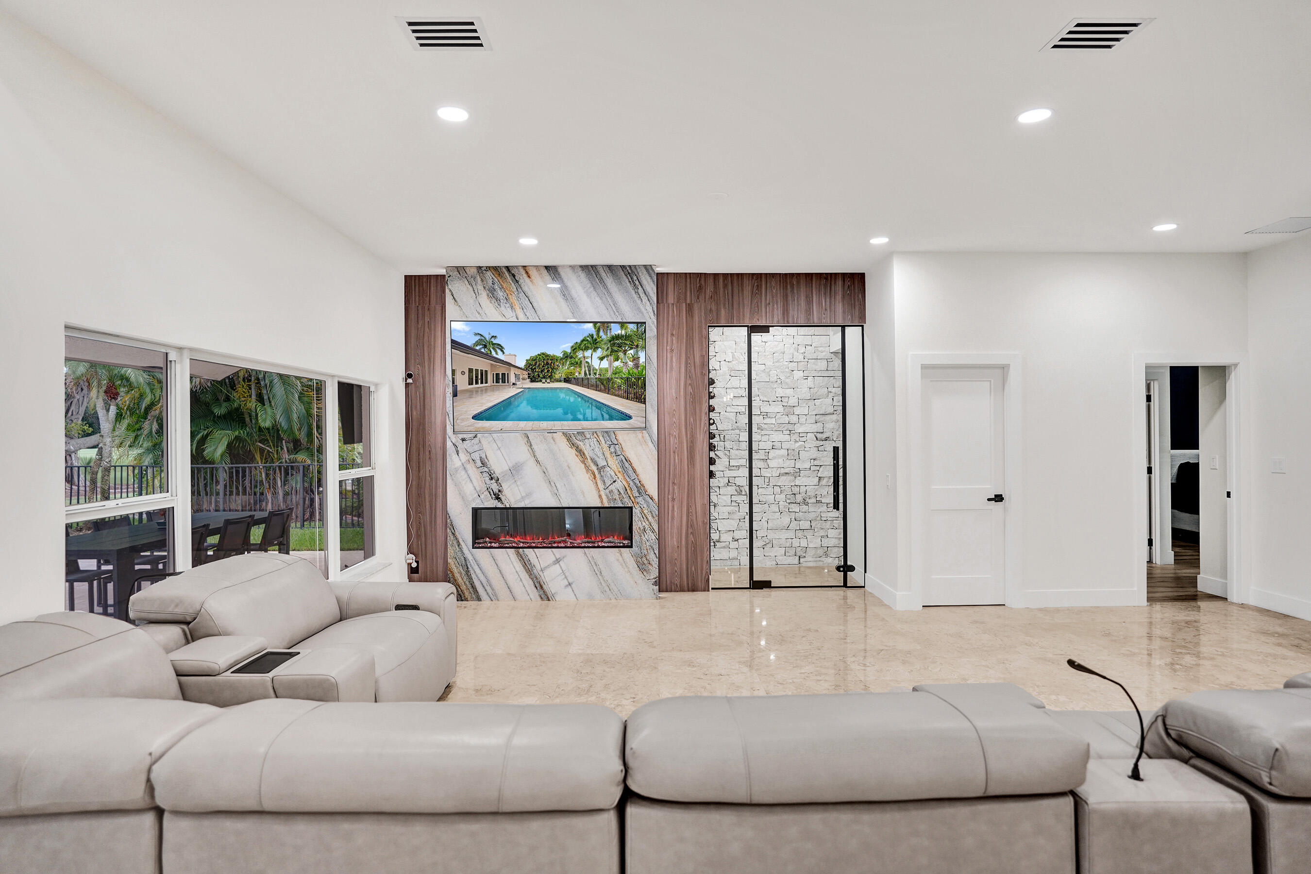 10630 Boca Woods Lane