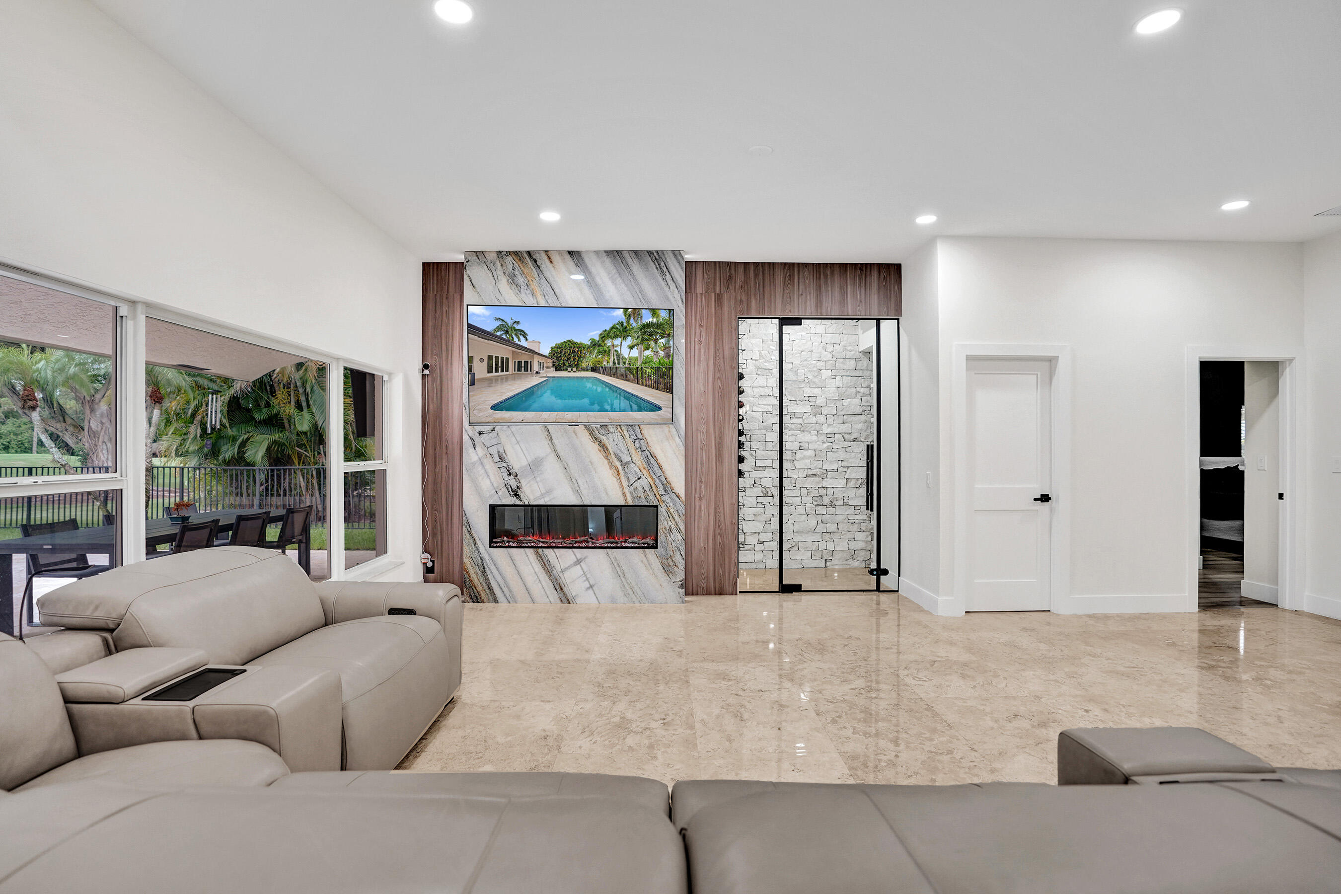 10630 Boca Woods Lane