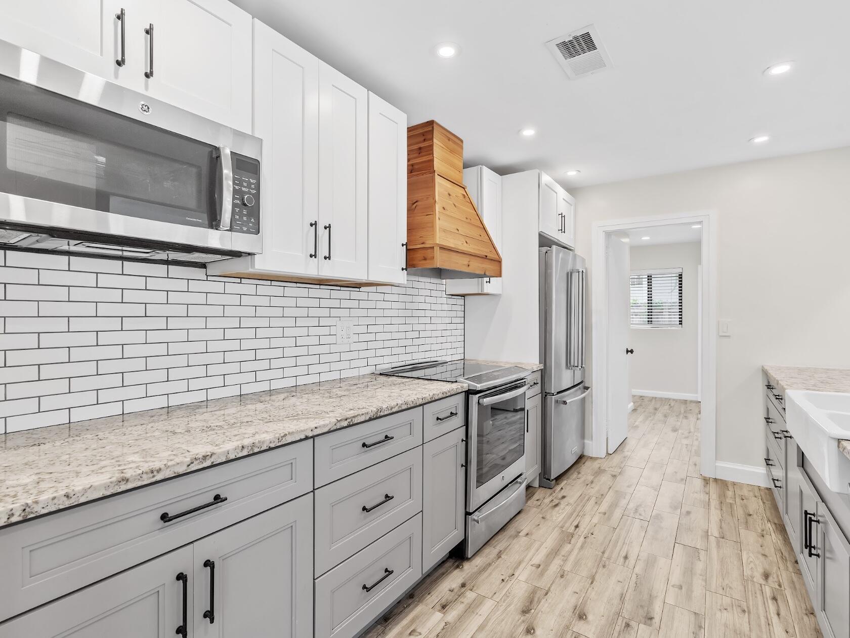 909 SE 14TH Drive