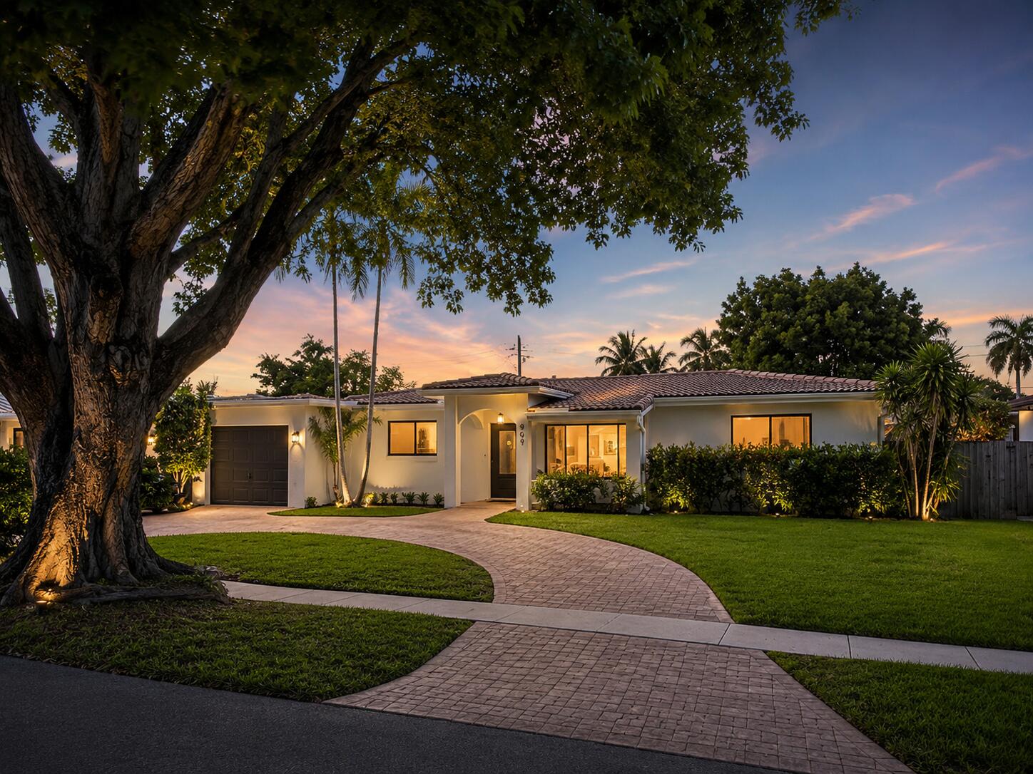 909 SE 14TH Drive