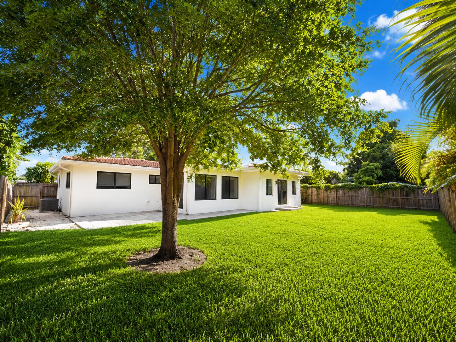 909 SE 14TH Drive