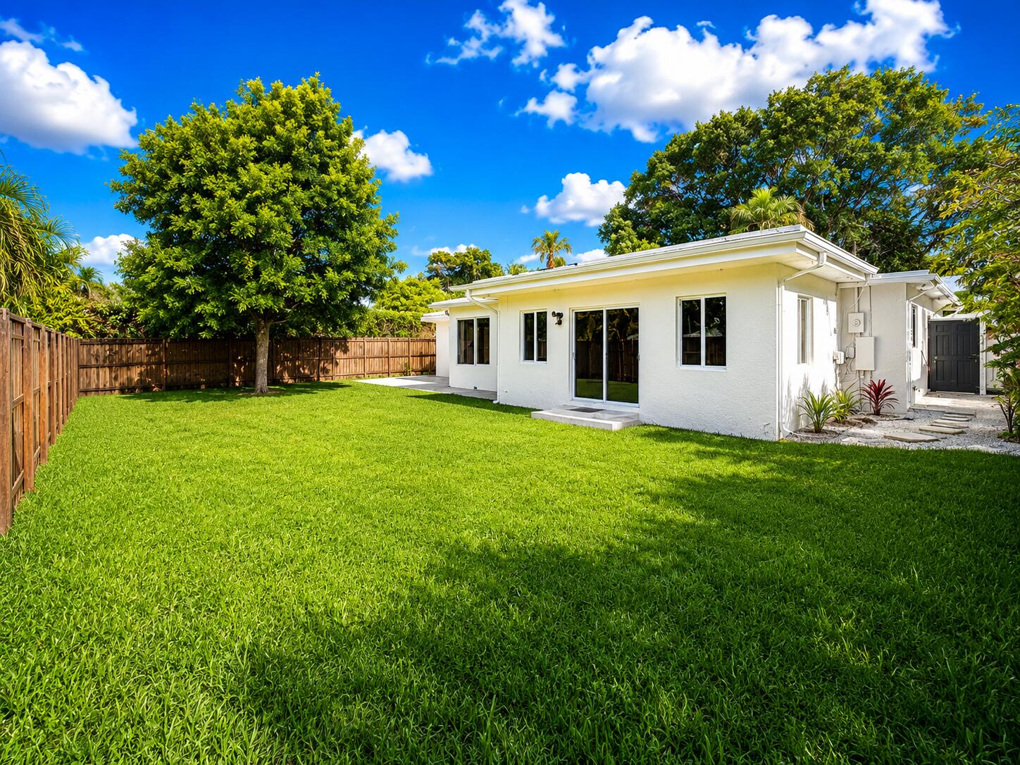 909 SE 14TH Drive