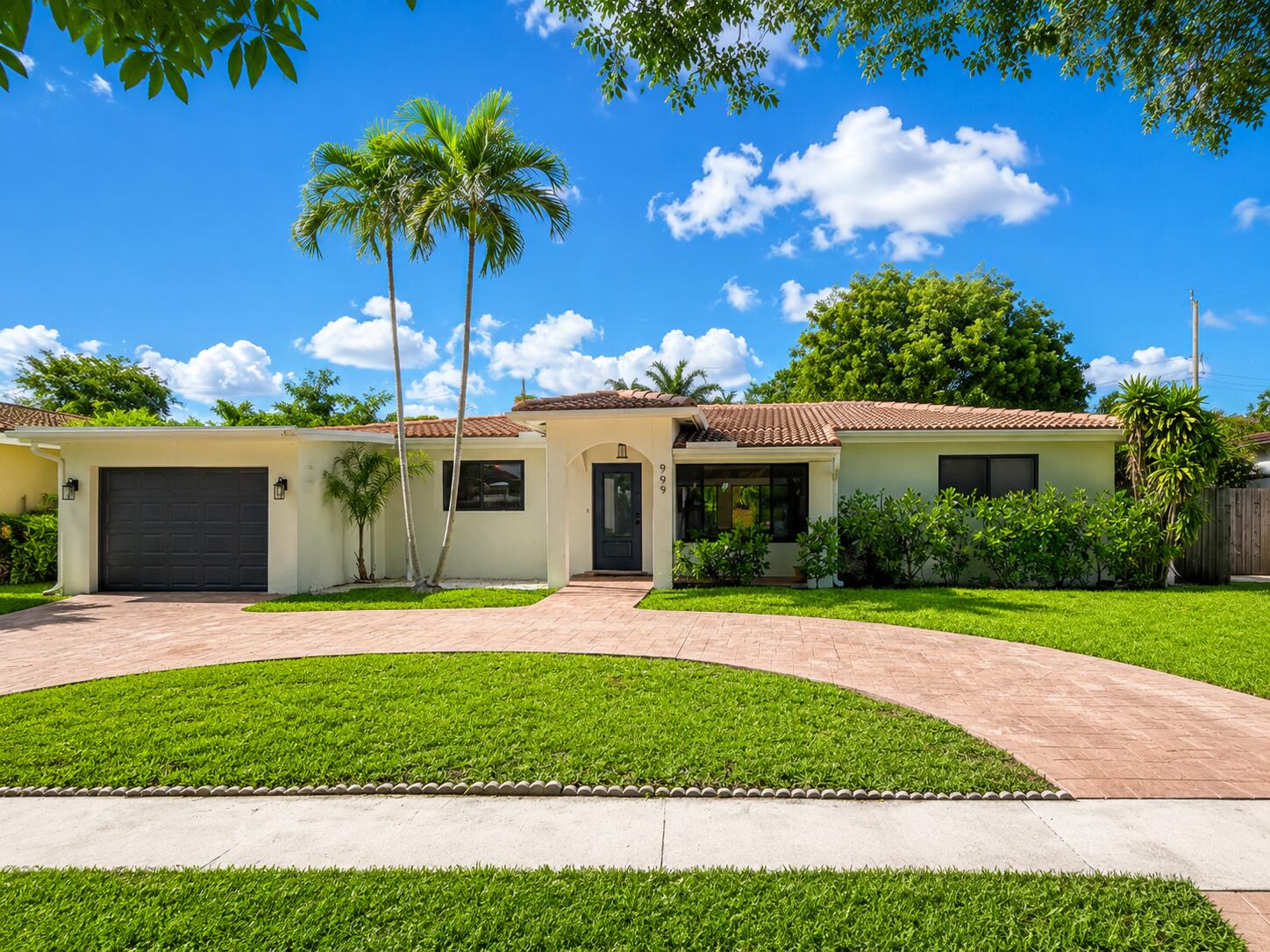 909 SE 14TH Drive