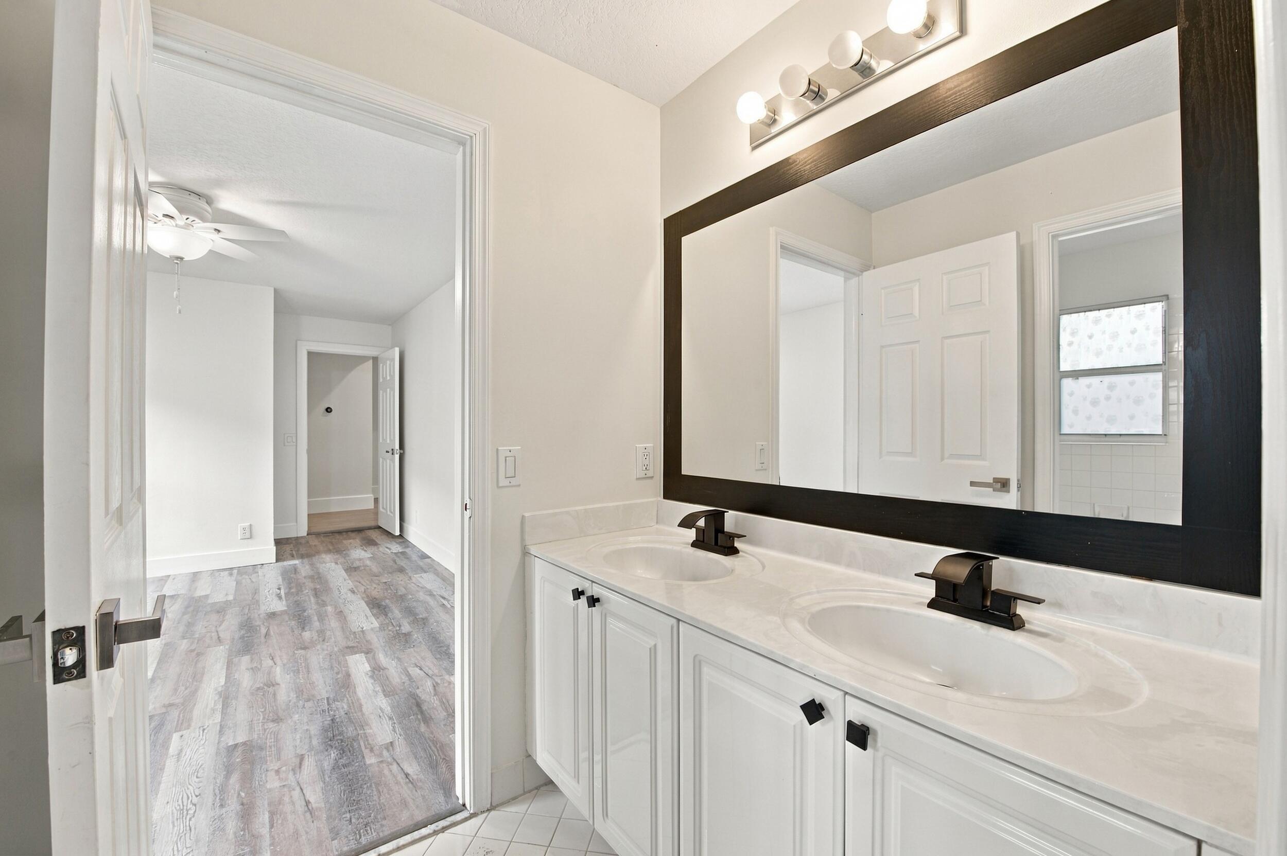 2559 Jardin Lane