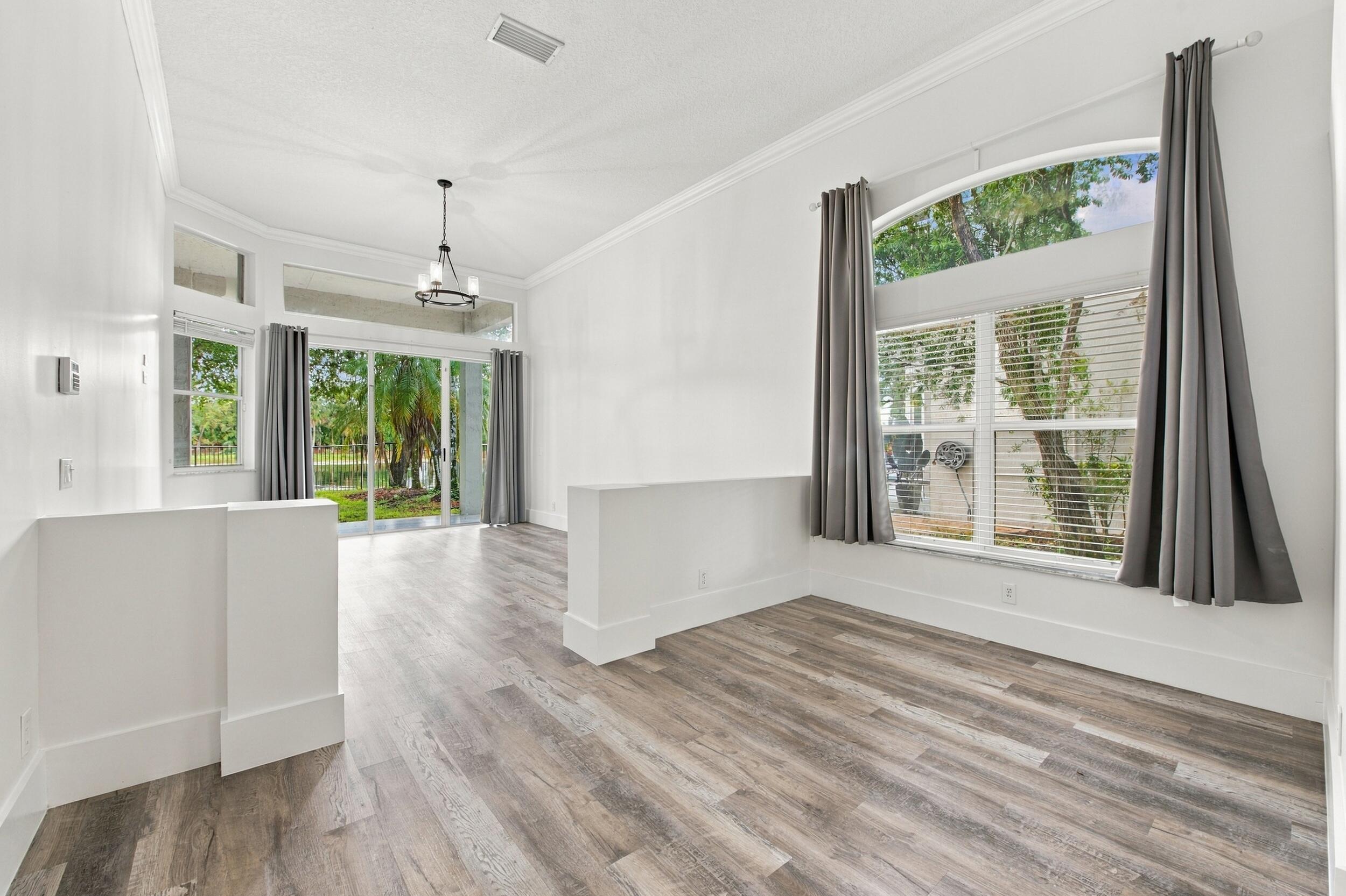 2559 Jardin Lane