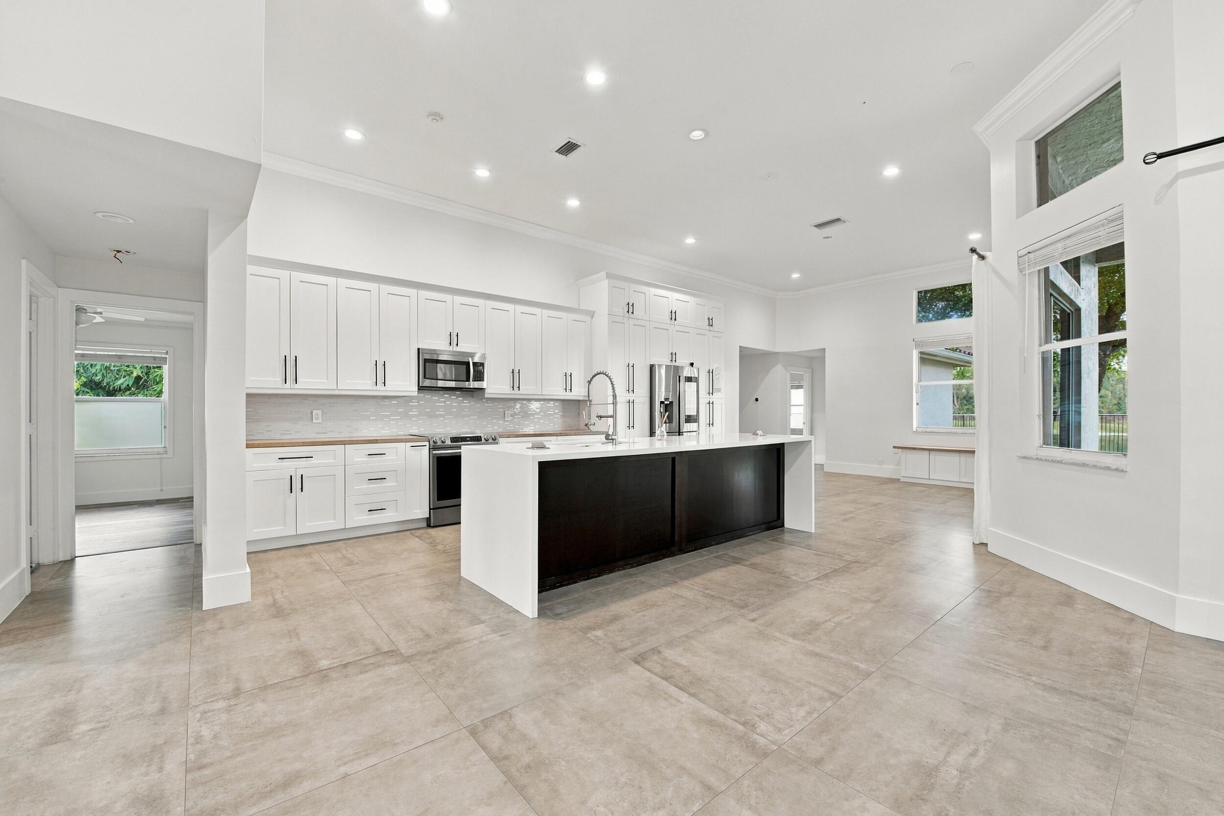 2559 Jardin Lane