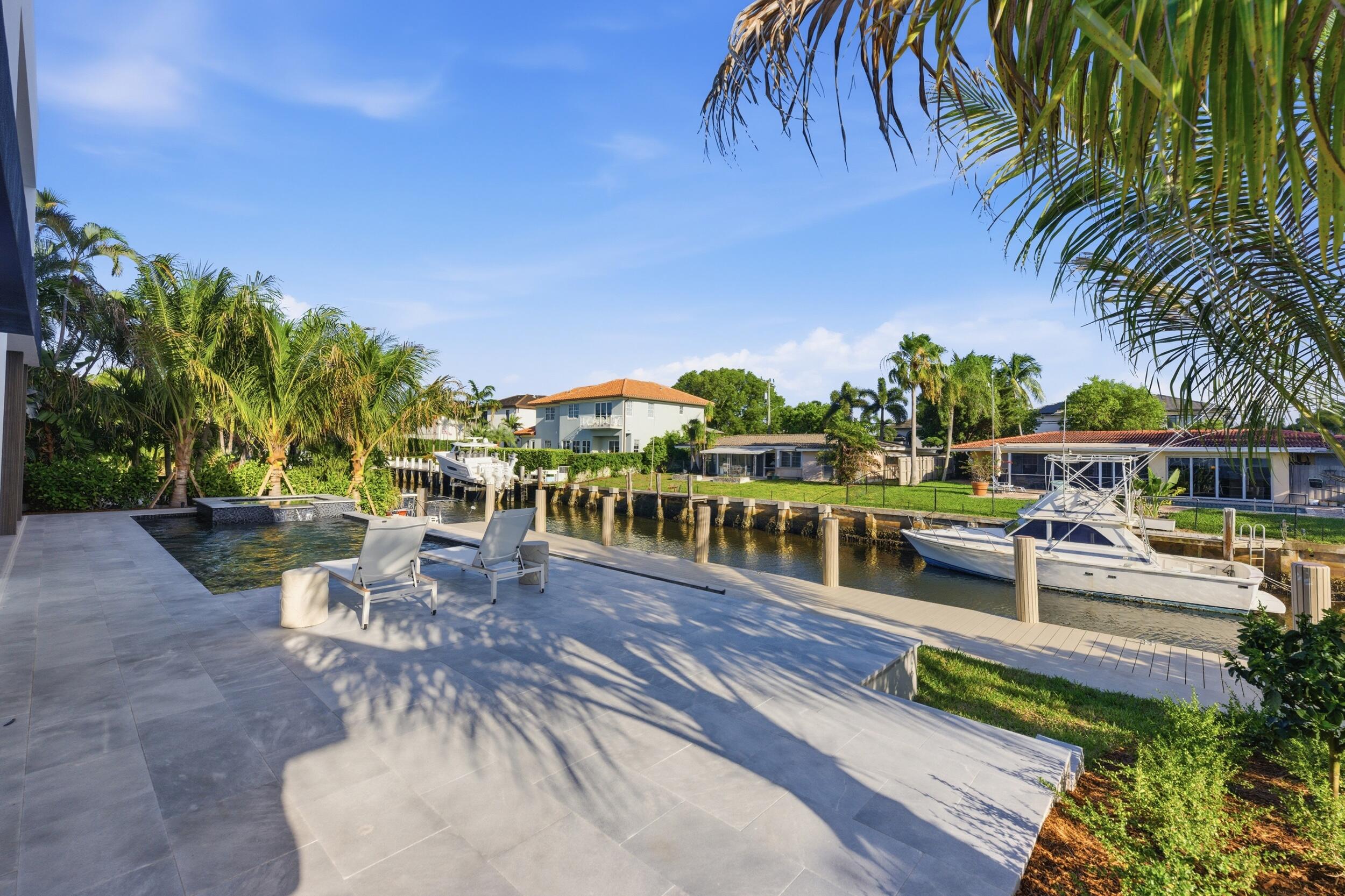 2360 NE 49th Street