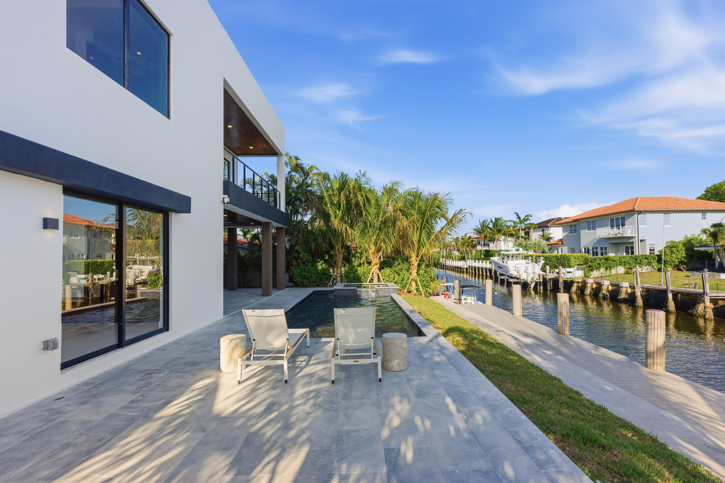 2360 NE 49th Street
