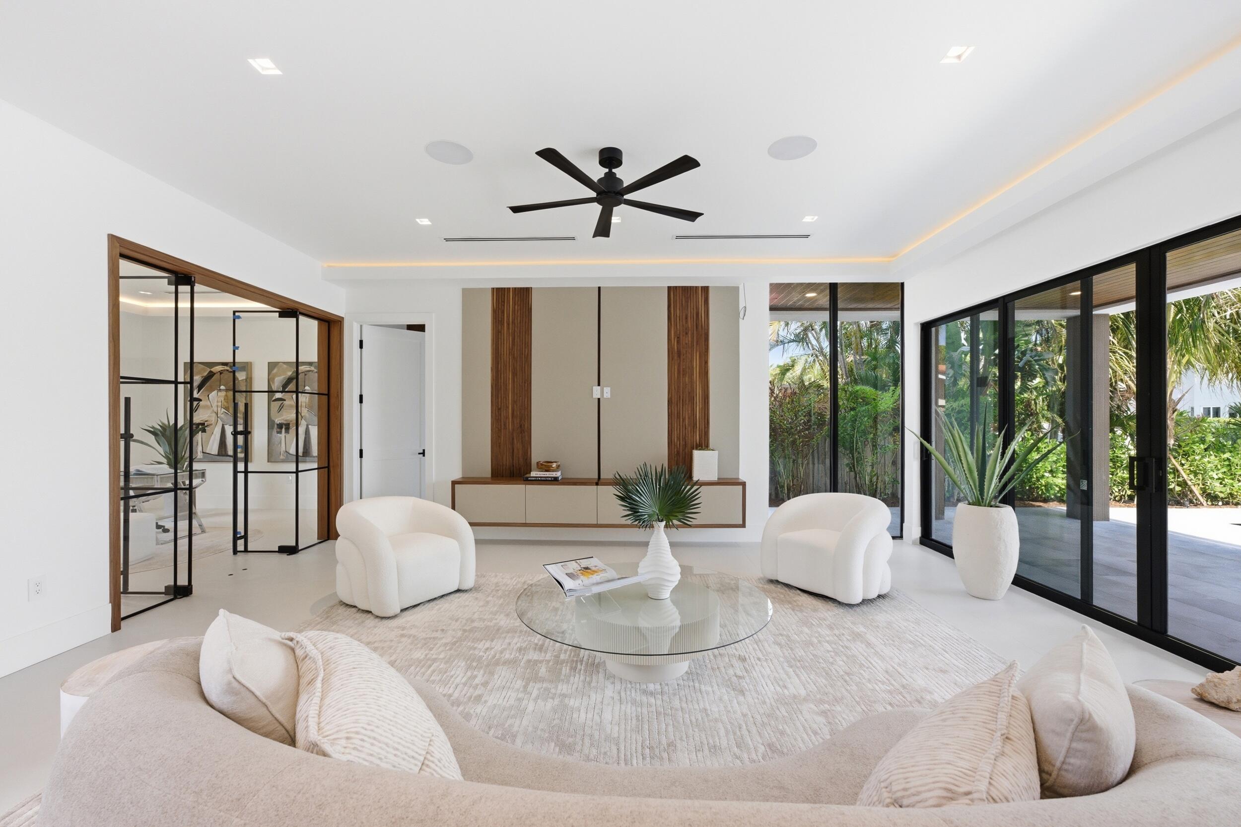 2360 NE 49th Street