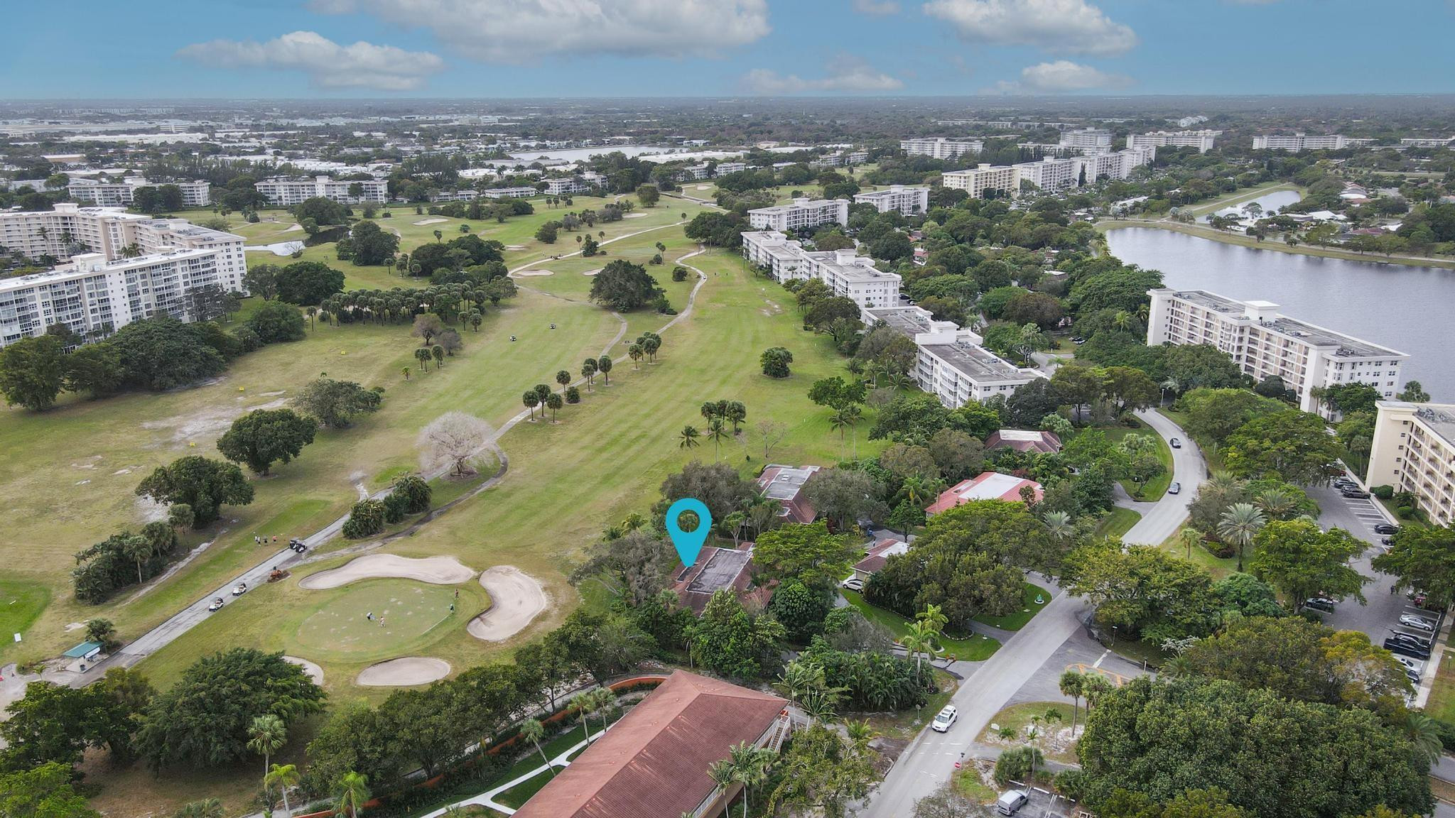 2722 N Palm Aire Dr 2722