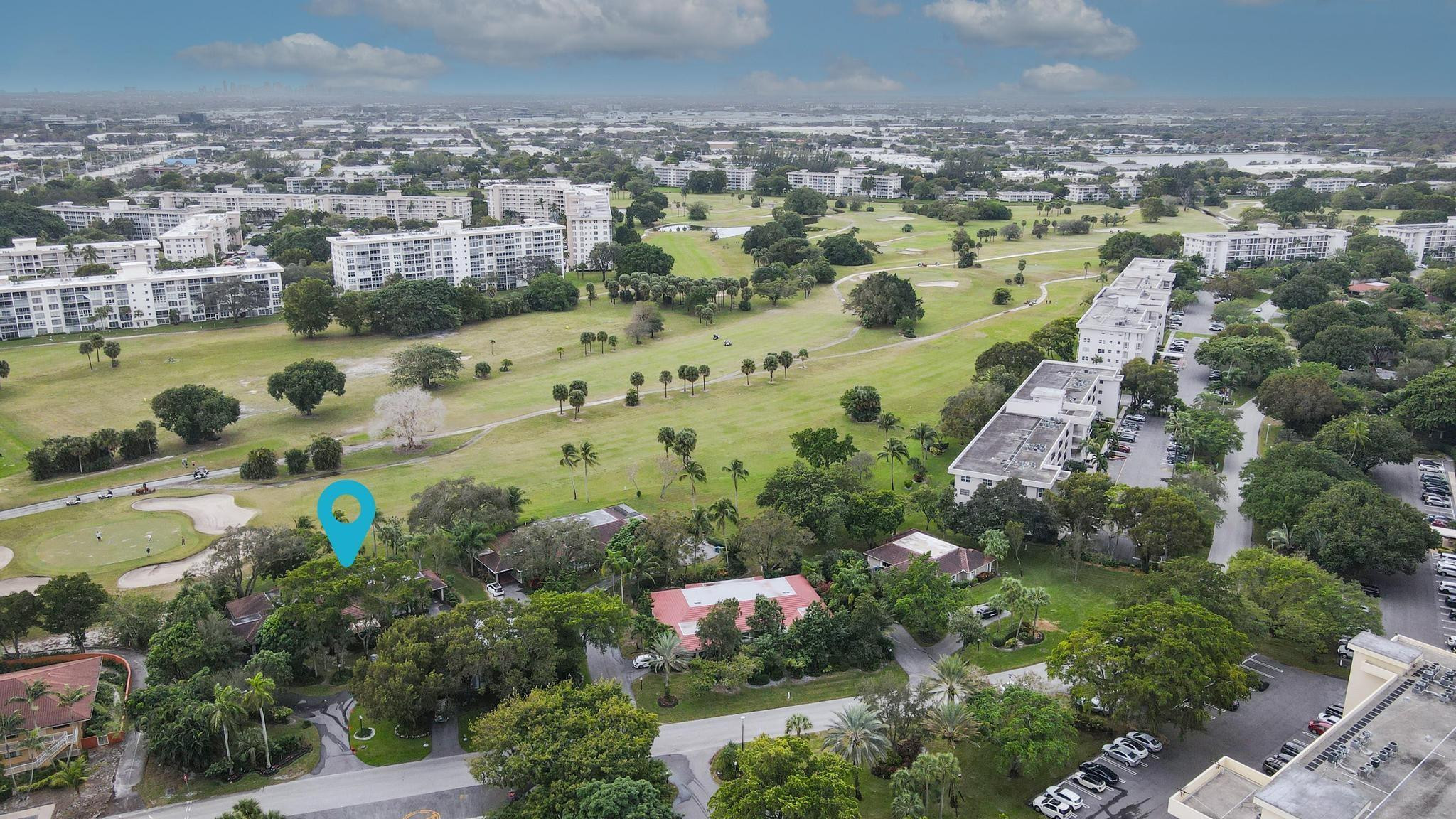 2722 N Palm Aire Dr 2722