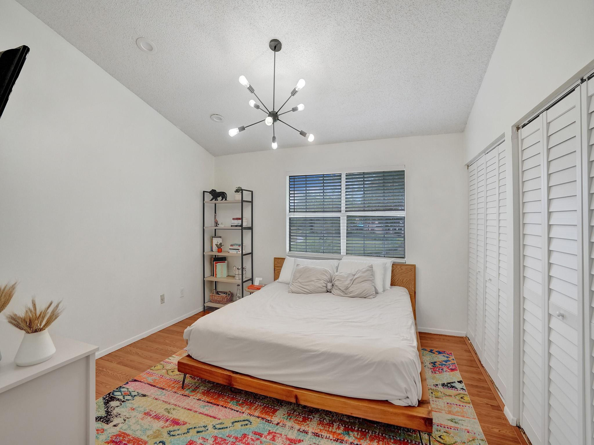 7048 Woodmont Ave 7048