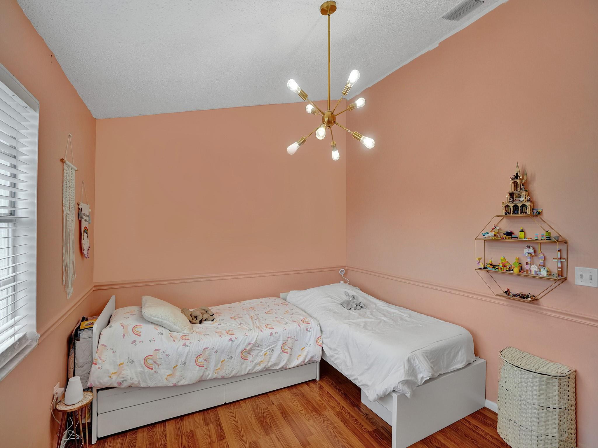 7048 Woodmont Ave 7048