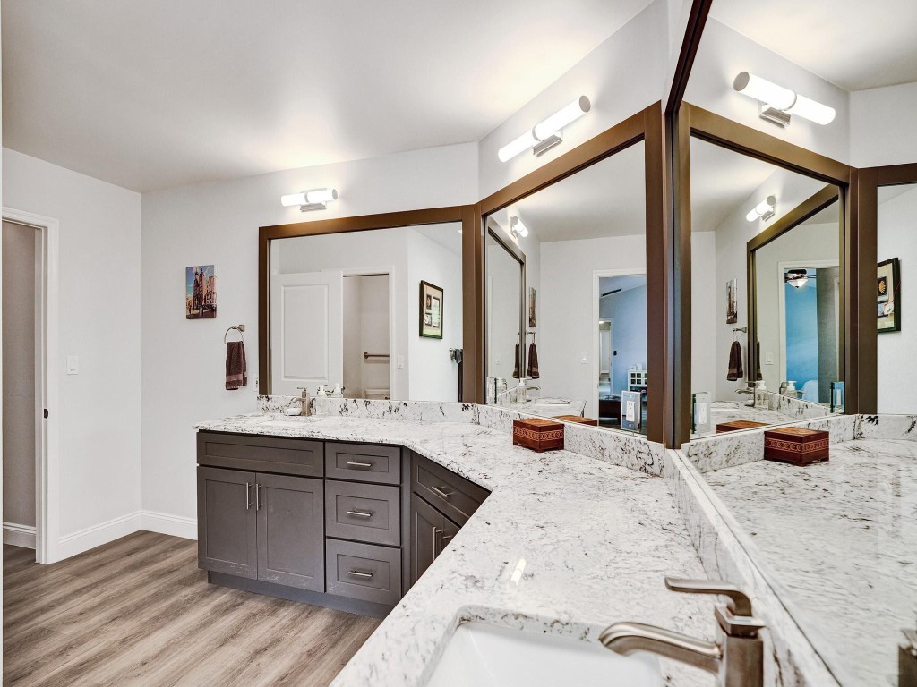 2837 Banyan Boulevard Cir