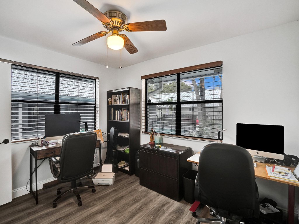 2837 Banyan Boulevard Cir